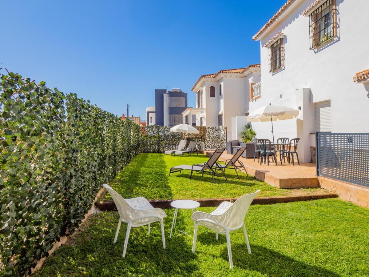Cubo'S Hostal William'S Sunny 2 With Breakfast Torre de Benagalbon Exterior photo