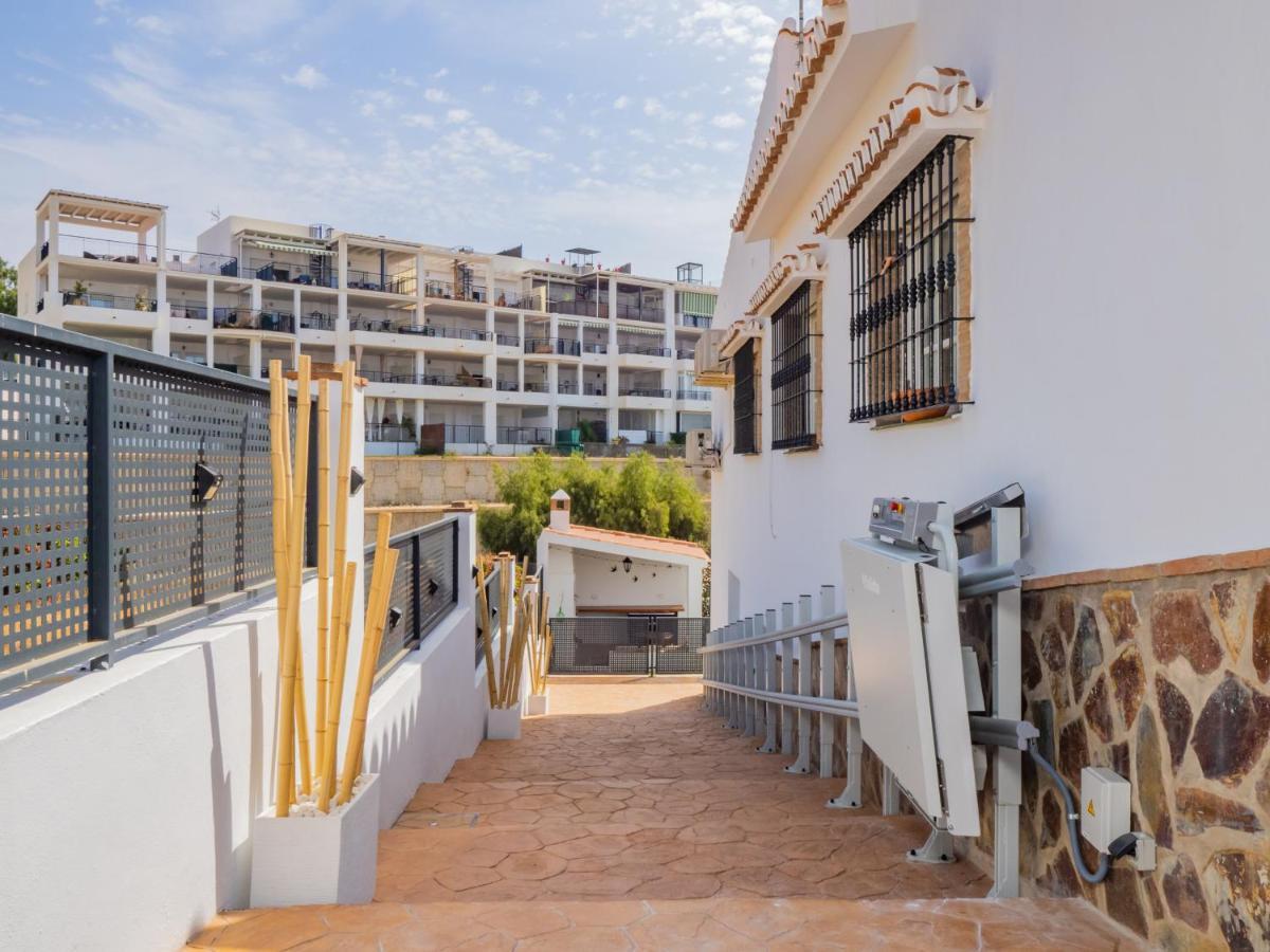 Cubo'S Hostal William'S Sunny 2 With Breakfast Torre de Benagalbon Exterior photo