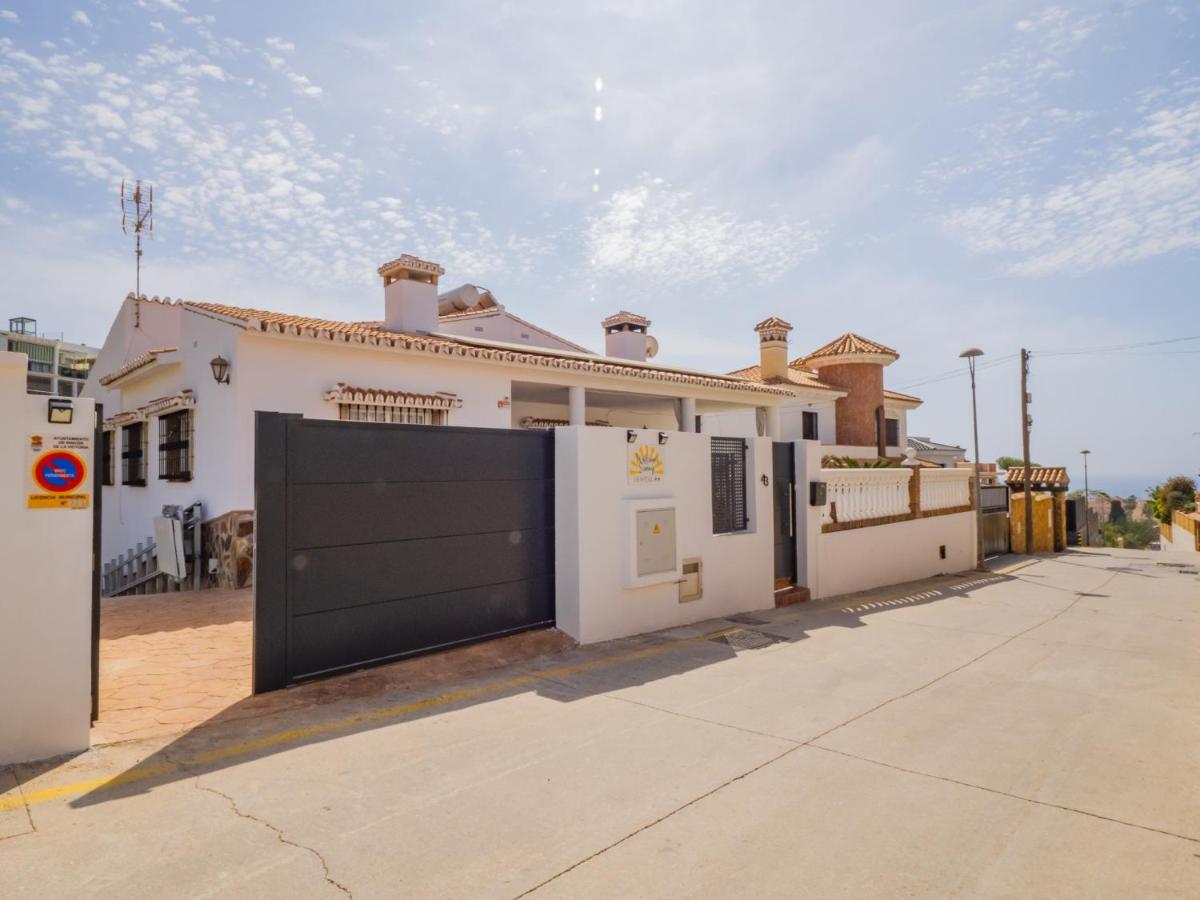 Cubo'S Hostal William'S Sunny 2 With Breakfast Torre de Benagalbon Exterior photo