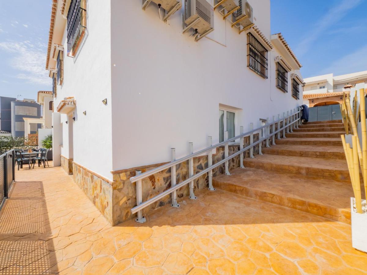 Cubo'S Hostal William'S Sunny 2 With Breakfast Torre de Benagalbon Exterior photo